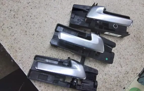 Alfa Romeo 159 Front door interior handle 156043462 156043463 156043460