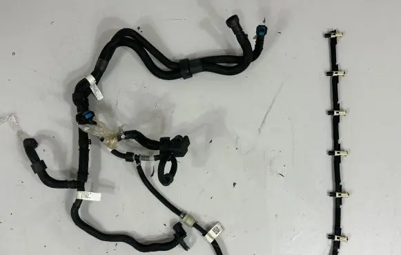Fuel return line/hose