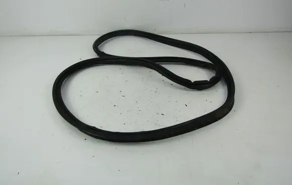 Volvo XC60 Trunk rubber seal (body) 