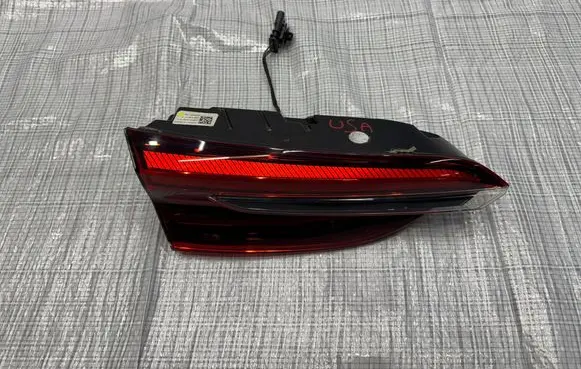 Maserati Grecale Rear/tail lights 670296353