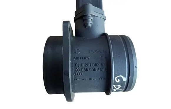 Volkswagen Golf V Mass air flow meter 0281002531 038906461B