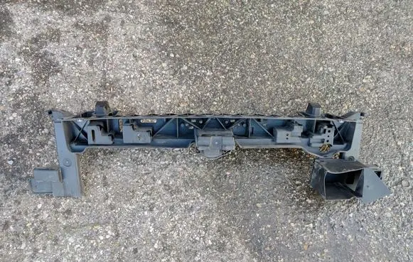 Peugeot 5008 Front piece kit 9672379580