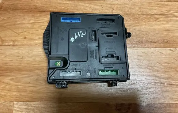 Renault Megane III Other control units/modules BCM953810 S180098801 284B17715R