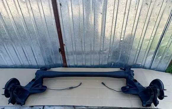 Opel Mokka Rear axle beam 95325749
