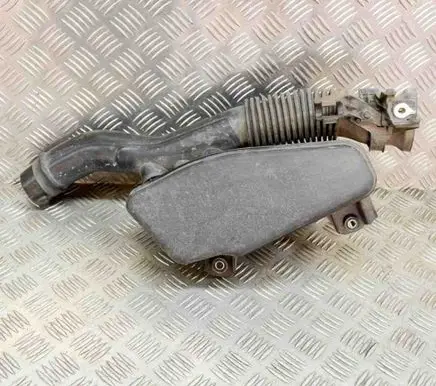 Intake resonator