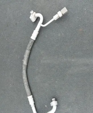 Volkswagen Golf VI Air conditioning (A/C) pipe/hose 1K0820721CA