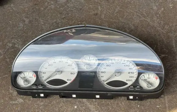 Peugeot 607 Speedometer (instrument cluster) 9662297880 0224900273 8G577856