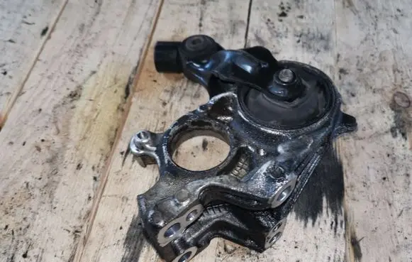 Citroen C4 Grand Picasso Engine mount bracket