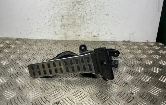 KIA Sorento Accelerator throttle pedal