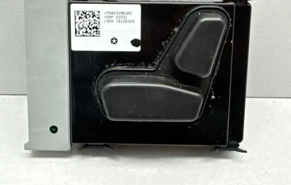 Chrysler Pacifica Seat control switch 68233963AC 22231 10126325