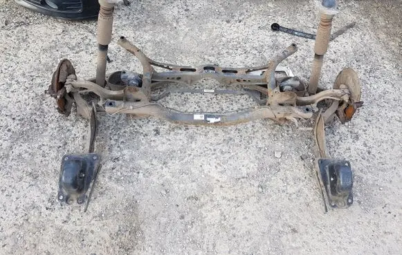 Audi A3 S3 8V Rear axle beam with reductor 