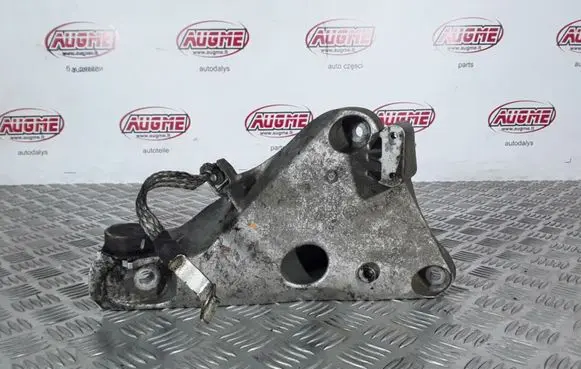 BMW X6 E71 Engine mounting bracket 6790021