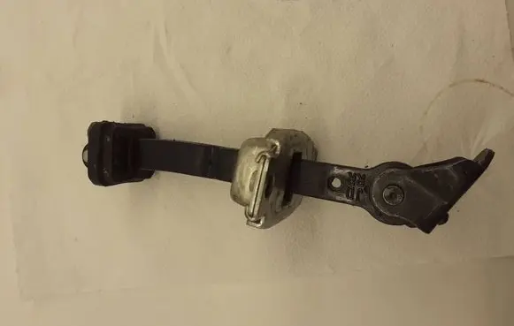 Honda FR-V Rear door check strap stopper