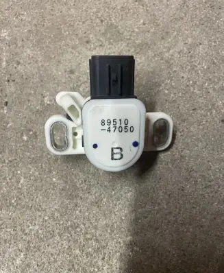 Lexus CT 200H Brake pedal sensor switch 8951047050