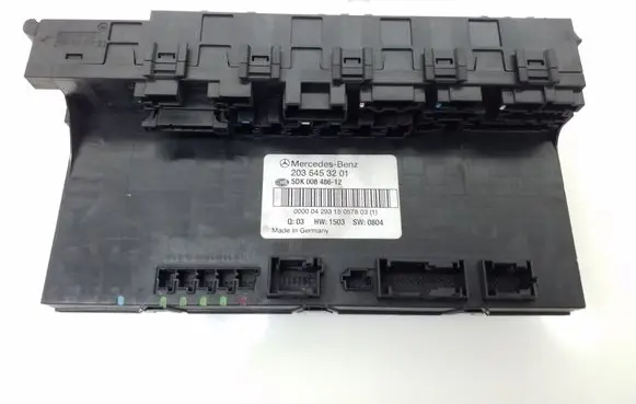 Mercedes-Benz CLK A209 C209 Fuse module A2035453201