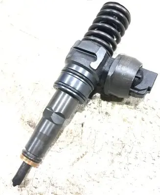 Volkswagen Sharan Fuel injector 038130073AG Bpt