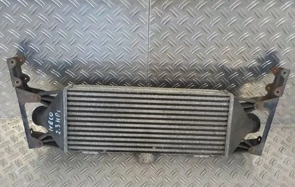 Iveco Daily 35.8 - 9 Intercooler radiator