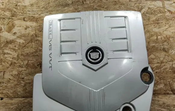Cadillac SRX Engine cover (trim)