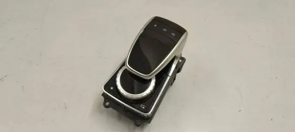 Mercedes-Benz GLE AMG (W166 - C292) Head unit multimedia control A1669006514 A1669011405 A1669006815