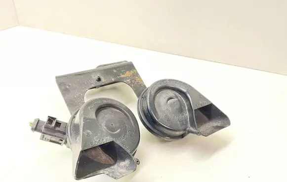 Audi A6 S6 C6 4F Horn signal 4F0951229 60111B1528