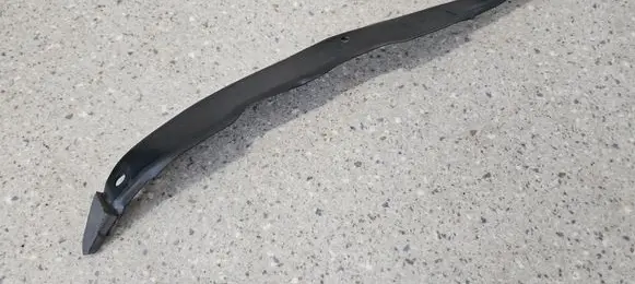 Maserati Ghibli Fender end trim 670001705