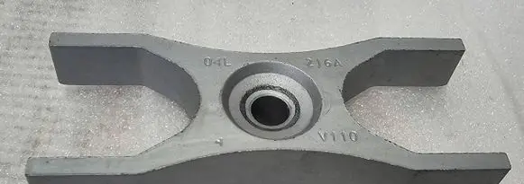 Skoda Octavia Mk3 (5E) Fuel Injector clamp holder 04L216A