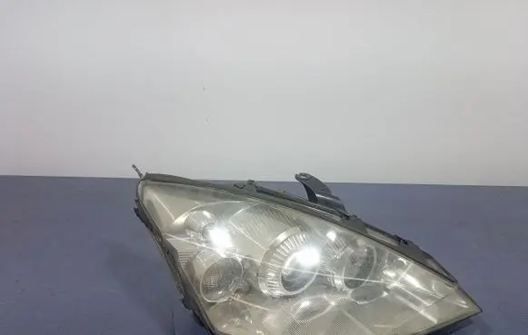 Ford Focus Headlight/headlamp