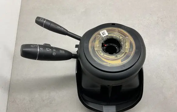Mercedes-Benz C W204 Wiper turn signal indicator stalk/switch A2046820316 A2044404601 A3050040