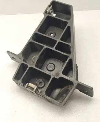 Jeep Cherokee Radiator mount bracket 68144541AB