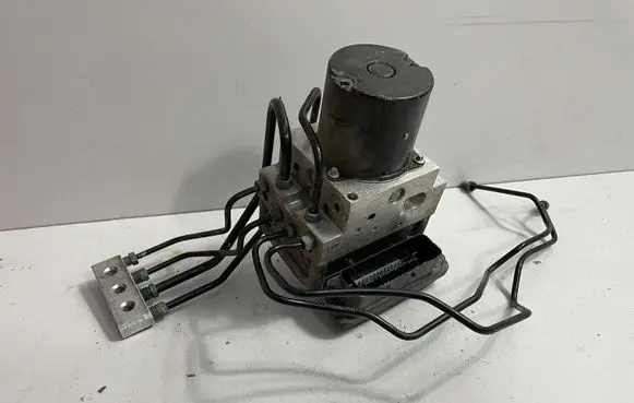 BMW 7 F01 F02 F03 F04 ABS Pump 6791173 6791175