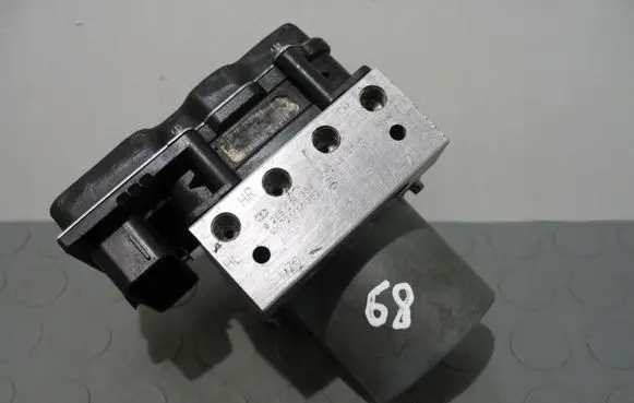 Mercedes-Benz E W212 ABS Pump Array