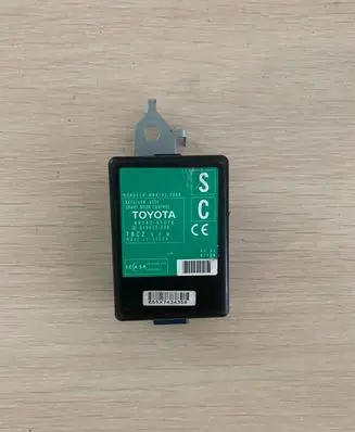 Toyota Avensis T270 Door control unit/module 5590005521