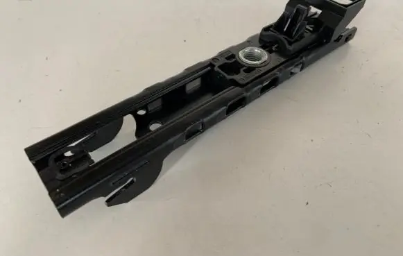 Audi Q7 4M Seat belt adjustment rail 4M0857819