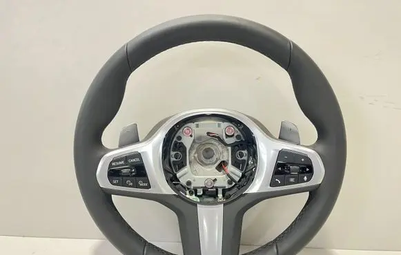 BMW X6 G06 Steering wheel 5A4B4A7 5A3AE49