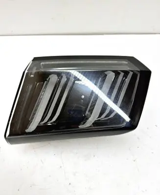 Peugeot 3008 II Tailgate rear/tail lights 9836231380 82150201