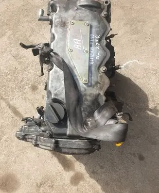 Nissan Almera Tino Engine