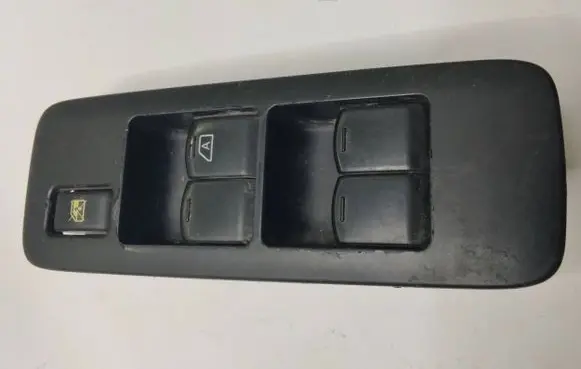 Nissan Qashqai Electric window control switch 25401BB65A 05234C