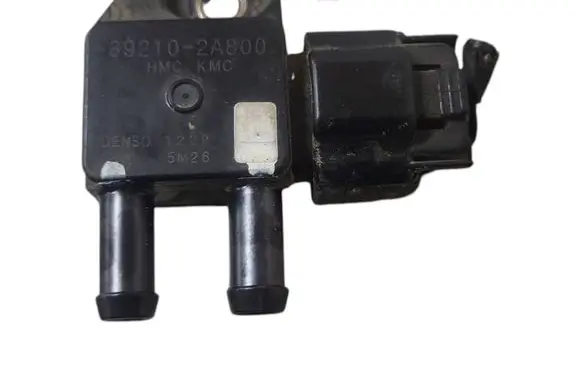 KIA Sorento Exhaust gas pressure sensor 392102A800