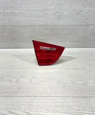 BMW 3 E90 E91 Tailgate rear/tail lights 218401