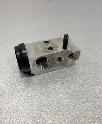 KIA Stonic Air conditioning (A/C) expansion valve T416231100