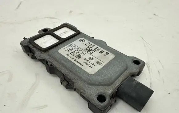 Mercedes-Benz E W211 Air quality sensor 2118300472
