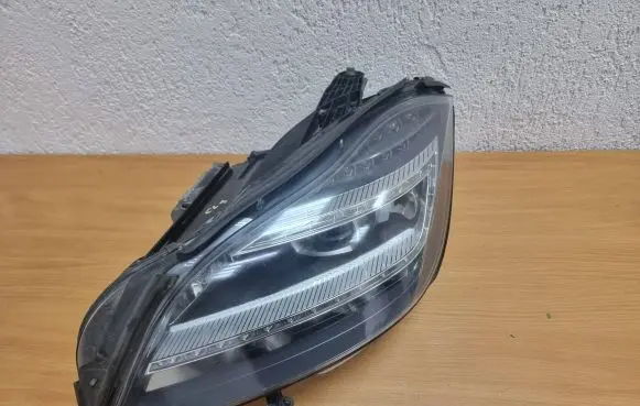 Mercedes-Benz CLS C218 X218 Headlight/headlamp A2189001802 A2188205061