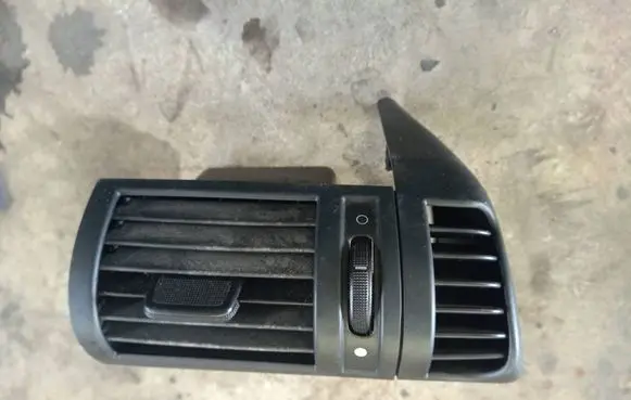 Fiat Stilo Dashboard side air vent grill/cover trim 1821920336