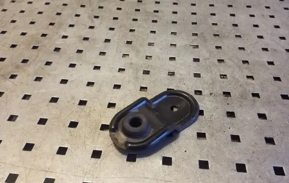 Subaru Outback Radiator mount bracket