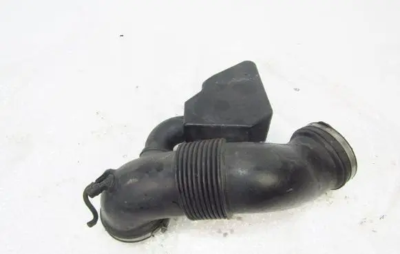 BMW 5 E39 Intake resonator 7523727