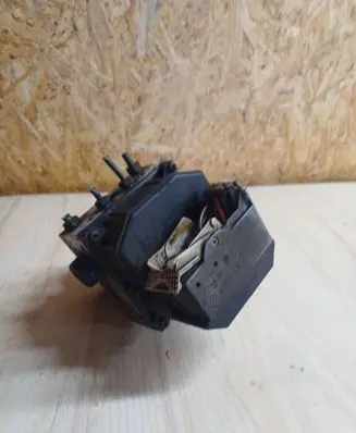 Ford Mondeo Mk III ABS Pump 1S712M110AD