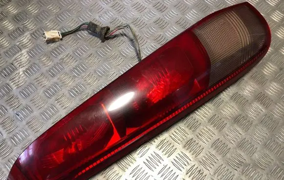 Nissan X-Trail T30 Rear/tail lights B46L