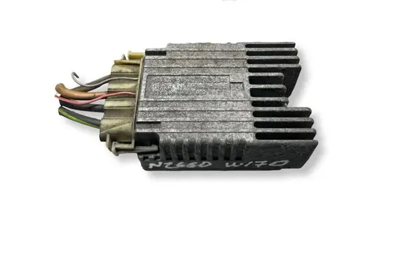 Mercedes-Benz SLK R170 Fan control module A0275457732