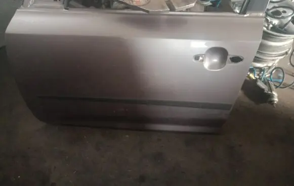 KIA Ceed Front door