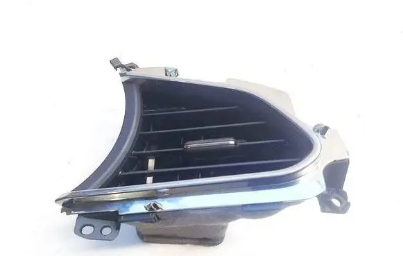 Mazda CX-30 Dash center air vent grill dfr564730